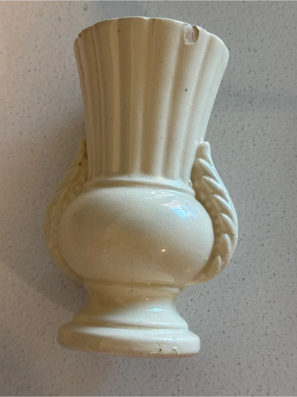 Vintage 1940s–60s Ivory Ceramic Vase Fluted Ribbed Leaf Art Pottery Mid Century